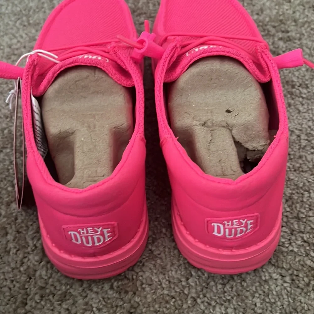 ❌SOLD Hey Dude Electric pink - Picture 2 of 3